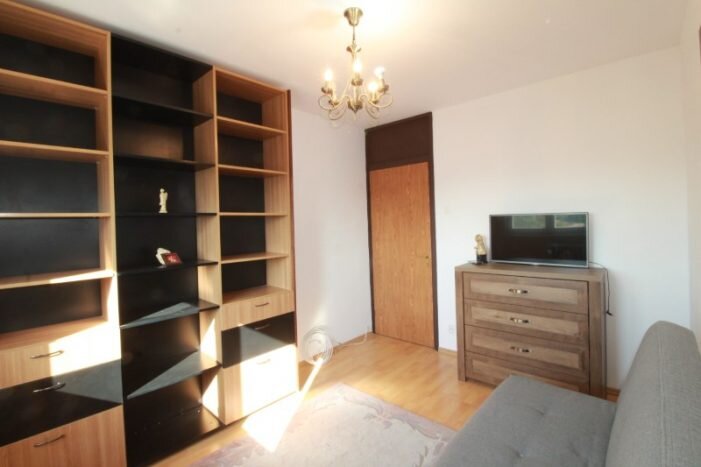 Eroii Revolutiei Inchiriere apartament 3 camere 1980 Centrala proprie