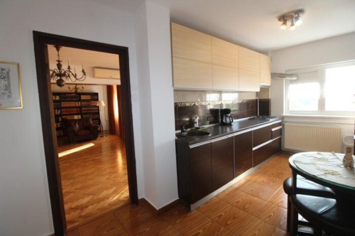 Eroii Revolutiei Inchiriere apartament 3 camere 1980 Centrala proprie